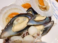 -四海一家自助餐(益田假日广场店)