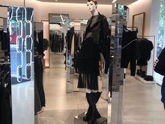 -ZARA(大上海时代广场店)