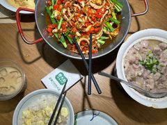 香芋蒸排骨-费大厨辣椒炒肉(新城吾悦广场店)