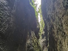 -龙水峡地缝景区