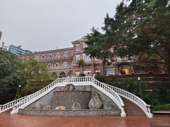 -香港大学