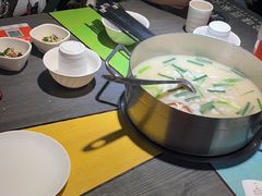 -四季喧黔味豆米火锅(万达广场店)