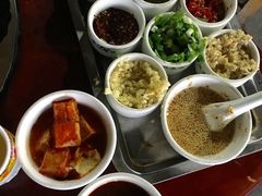-朝伟清真铜瓢牛肉馆(三十年老·店)