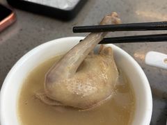 -郑猛记石岐鸽主题餐厅(长江店)