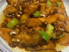 最爱地三鲜-95号酱骨·一块豆腐(展春园西路店)