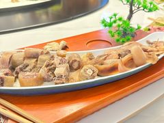 -周老三跷脚牛肉·全牛火锅(非遗传承店)