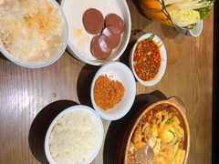 -蔡婶牛腩牛杂煲(长安万科店)
