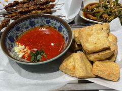 -新哥小串·臭米线(风尚米兰店)