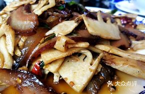 Fresh Bamboo Shoots with Preserved Pork