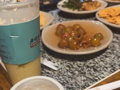 -老牌坊云南鱼豆花火锅(哈西万达店)