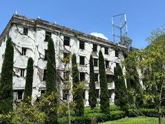 -四川汶川特大地震漩口中学遗址