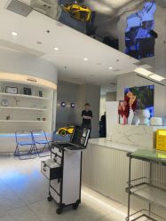 -PE SALON