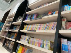 -钟书阁(群光广场店)
