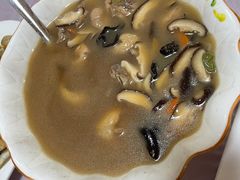 香菇炖鸡-宾朋海鲜饭庄(兴海路店)