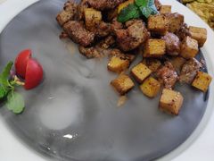 黑椒菌菇香煎牛肉粒-天和晟烤鸭店(玉泉西街店)