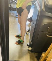 点击看大图 -鳌首刺青纹身 穿孔饰品店