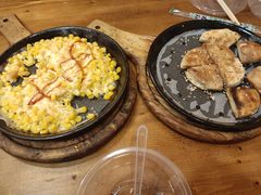 -老东镇啤酒屋海鲜加工·蒸汽海鲜·海鲜烧烤(台东店)