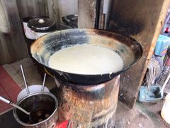 -云南大锅豆浆店