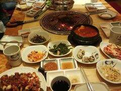 -牛信亭韩国料理·炭火烤肉(紫藤路店)