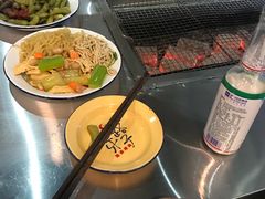 -马路牙子烧烤音乐酒馆(望京店)