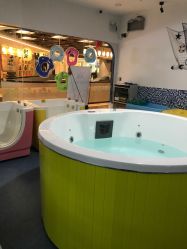 -爱儿乐婴儿游泳馆(钻石广场店)