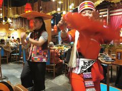 -老滇山寨•云南特色菜•地方菜•民族风情歌舞表演(金碧店)