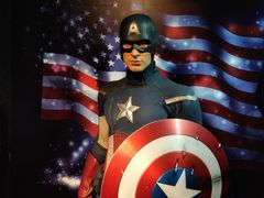 -曼谷杜莎夫人蜡像馆