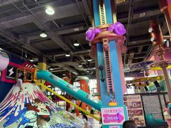-欧酷世界动力星球(王府井奥莱UP TOWN店)