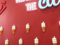 -DQ·蛋糕·冰淇淋(东方宝泰店)