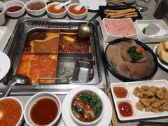 -海底捞火锅(宝龙广场夜宵主题店)