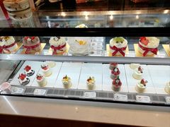 -花花卷卷·鲜食蛋糕(静安久光百货店)