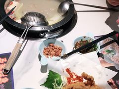 -马家斑.鲜鱼火锅(松湖万科店)