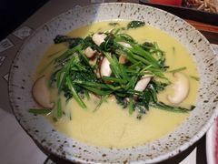 -穹六人间 people 6(岳阳路店)