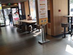-麦当劳(新华路步步高店)