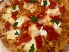 -城市大道红炉披萨烘焙坊