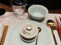 -荷风细雨·中国茶宴(世纪大道店)