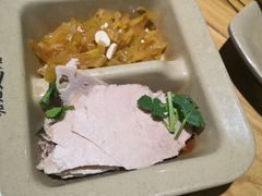 特色肘肉-亮亮面馆(经六路店)