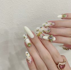-LILY NAILS美甲美睫