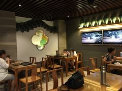 大堂-亮亮面馆(经六路店)