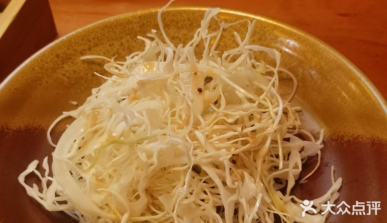 护国路完全不起眼的日料店