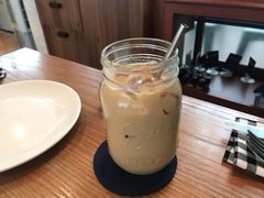 咖啡拿铁-ROAST coffee & eatery