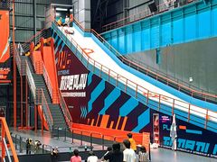 -极限PLAY运动娱乐新世界·团建派对表演休闲馆·室内高空游乐园