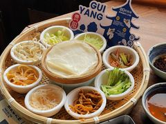 -包整·丝娃娃(一览甲秀楼风景店)