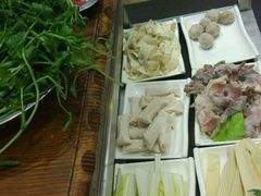 -老北京热气涮羊肉·小龙虾·烤鱼(呼玛路店)