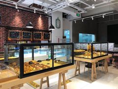 面包甜点陈列柜-熊叔熊婶面包房(团结湖店)