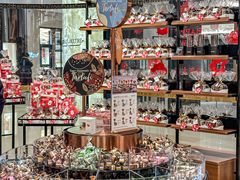 -Laderach 莱德拉(上海环贸iapm店)