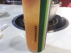 -星巴克(武汉欧利新天地店)