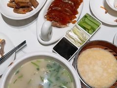 -梅利汴京烤鸭•开封豫菜地标店(东大街店)