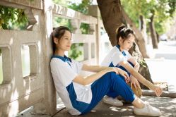 -菲林婚纱摄影工作室