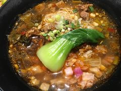 -八月美食小馆(银泰城总店)